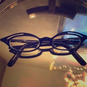 Slim Cat Eyes Black Frame